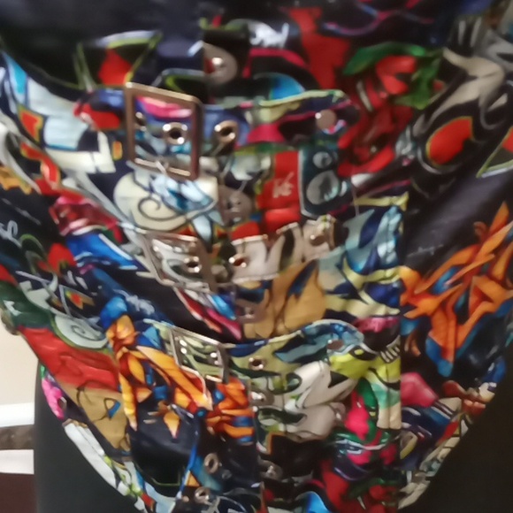 Top - Picture 6 of 8